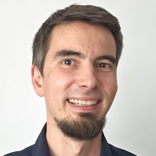 vlad pasca istoric profesor de matematica scriitor consultant marketing